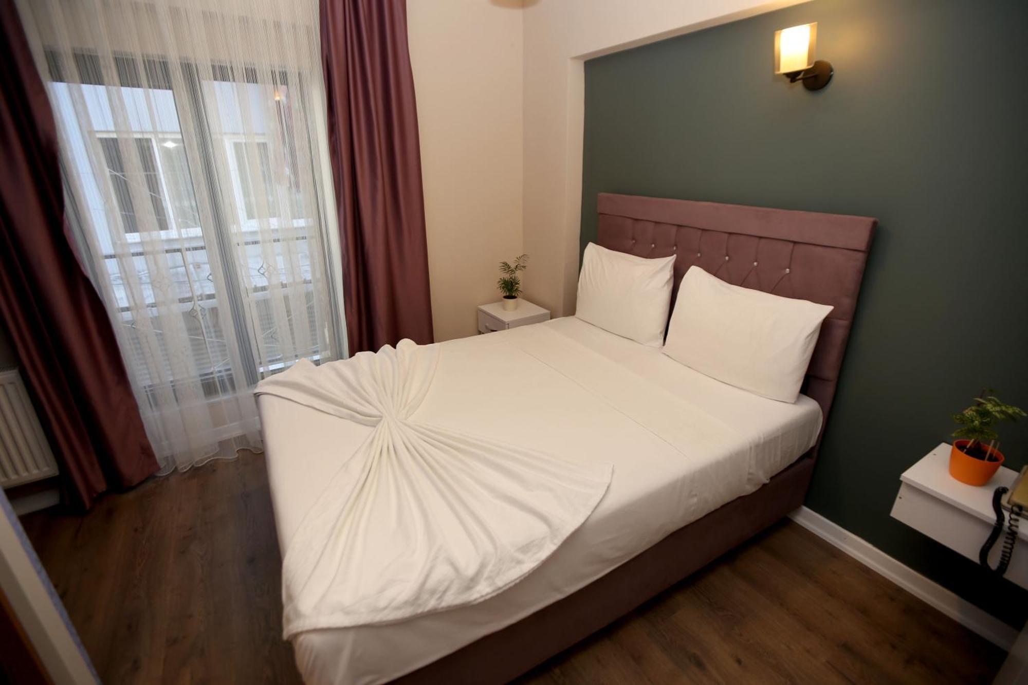 Отель Senyor Garden 3*